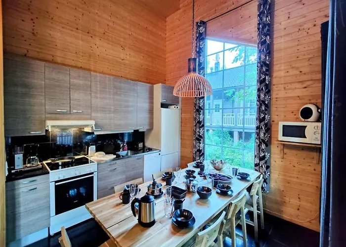 בקתה Liinavaatteet Loppusiivous Poreallas